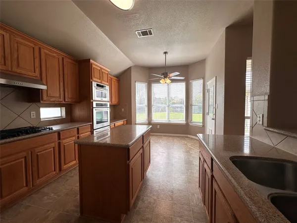 $2,398 | 2609 Pumpkin Ridge Court, Pflugerville, TX 78660