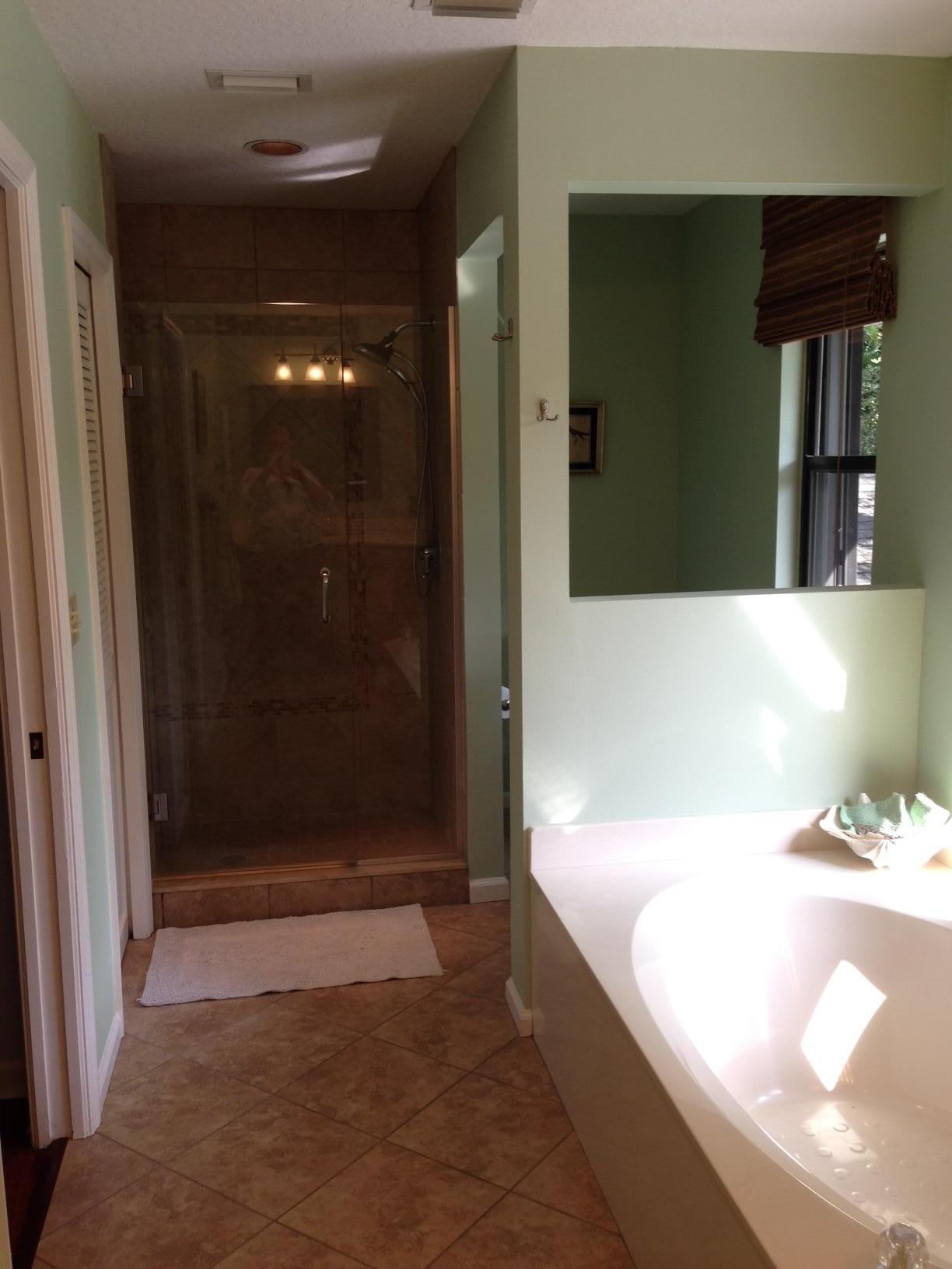 5378 Pennock Point Road Jupiter, FL 33458 - Photo 35 of 59 Master Bath soaking tub