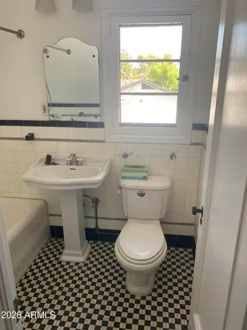 $1,750,000 | 520 East Orange Drive, Phoenix, AZ 85012