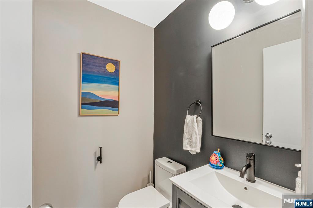 518 River Renaissance, Unit B18 East Rutherford, NJ 07073 - Photo 12 of 32 Gallery Image 12