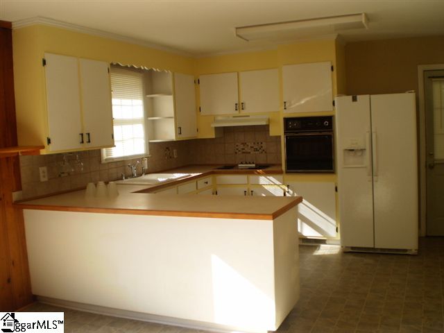 1029 Old Liberty Road Easley, SC 29640 - Photo 3 of 9