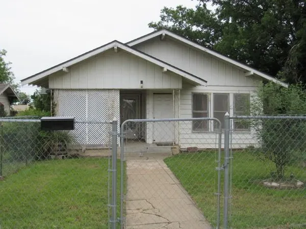 $95,000 | 1508 Avenue East, Brownwood, TX 76801