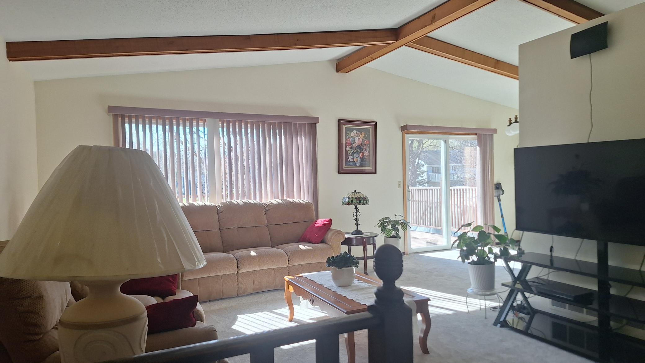 8106 Groveland Road Mounds View, MN 55112 - Photo 5 of 35