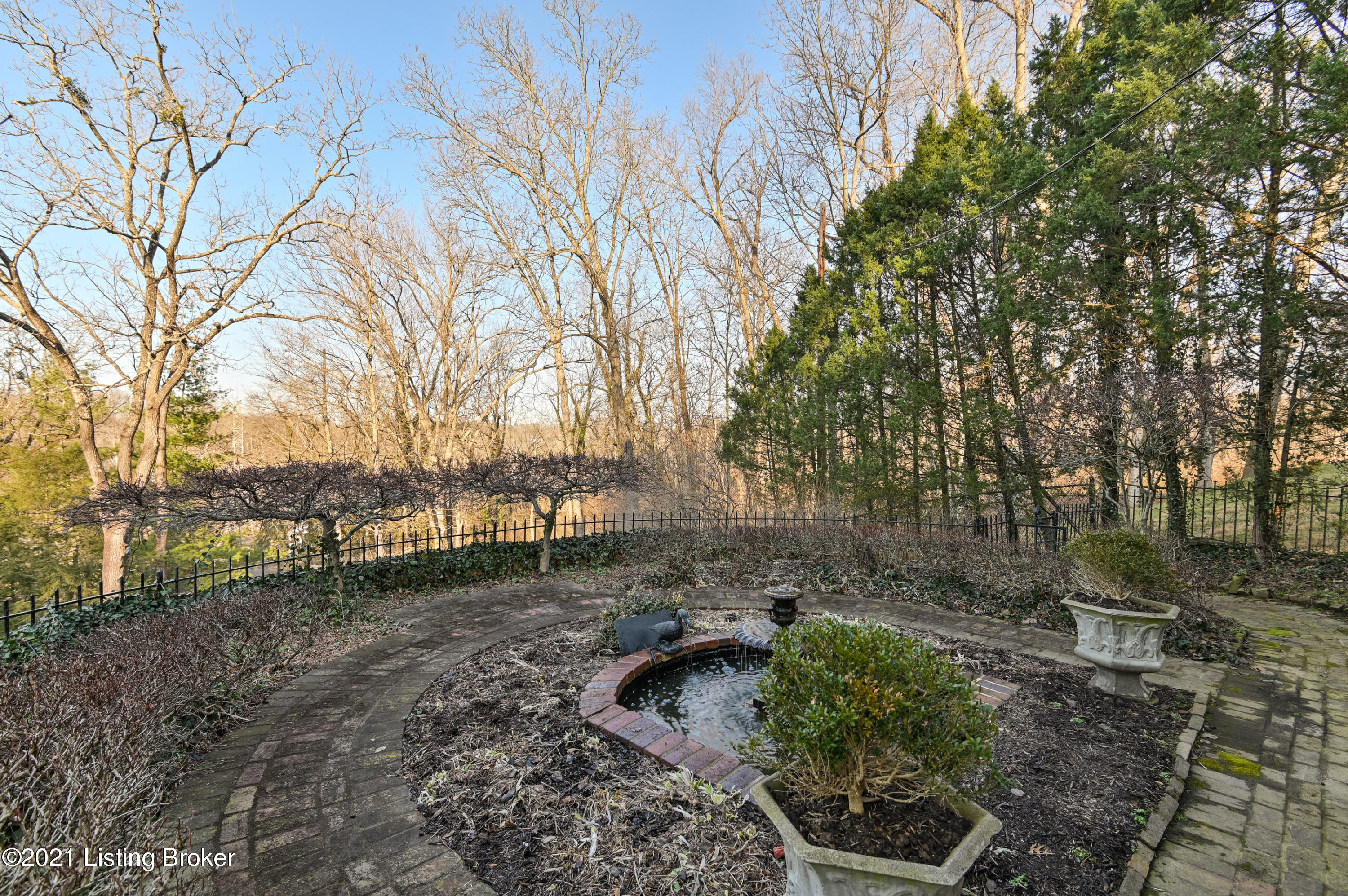 81 Warrior Road Louisville, KY 40207 - Photo 41 of 46 065 - 20210104 7476