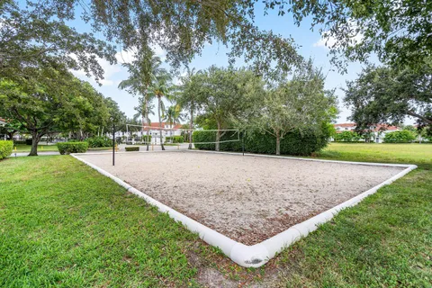 $285,000 | 2012 Alta Meadows Lane, Unit 111, Delray Beach, FL 33444