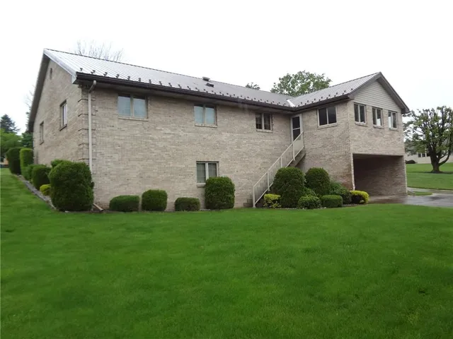 $399,900 | 1 Bankie Drive, Latrobe, PA 15650