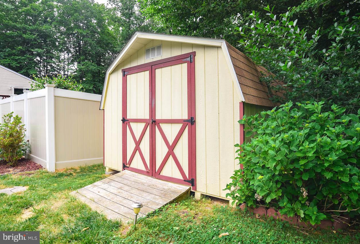 25828 Ricky Drive Hollywood, MD 20636 - Photo 39 of 42 Close up of the well maintained shed