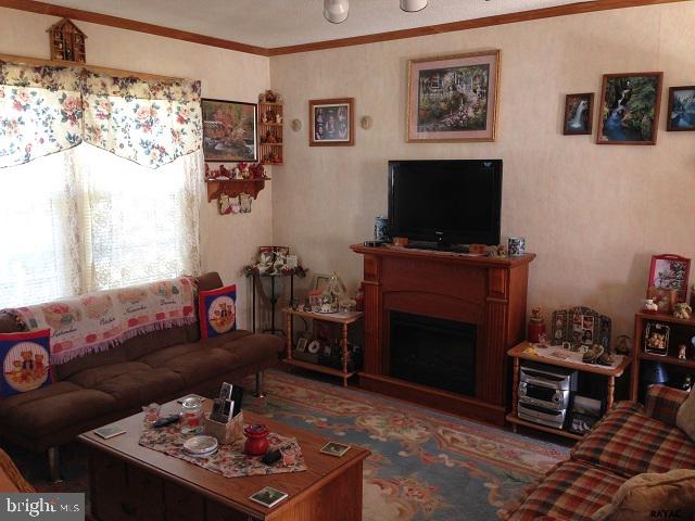 4371 Beaumont Road Dover, PA 17315 - Photo 4 of 36 Gallery Image 4