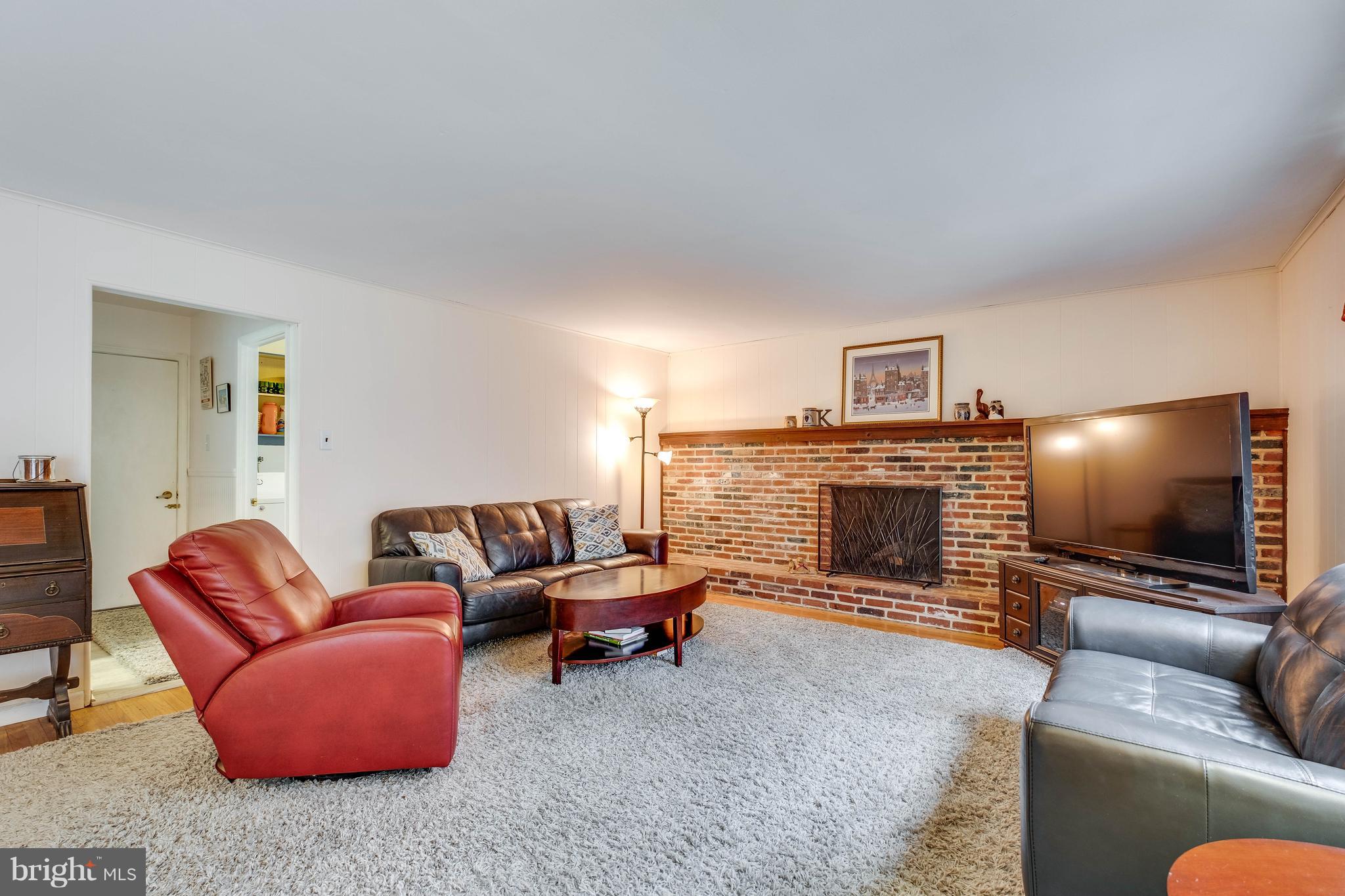 311 Hollyoke Road Somerdale, NJ 08083 - Photo 4 of 37 Gallery Image 4