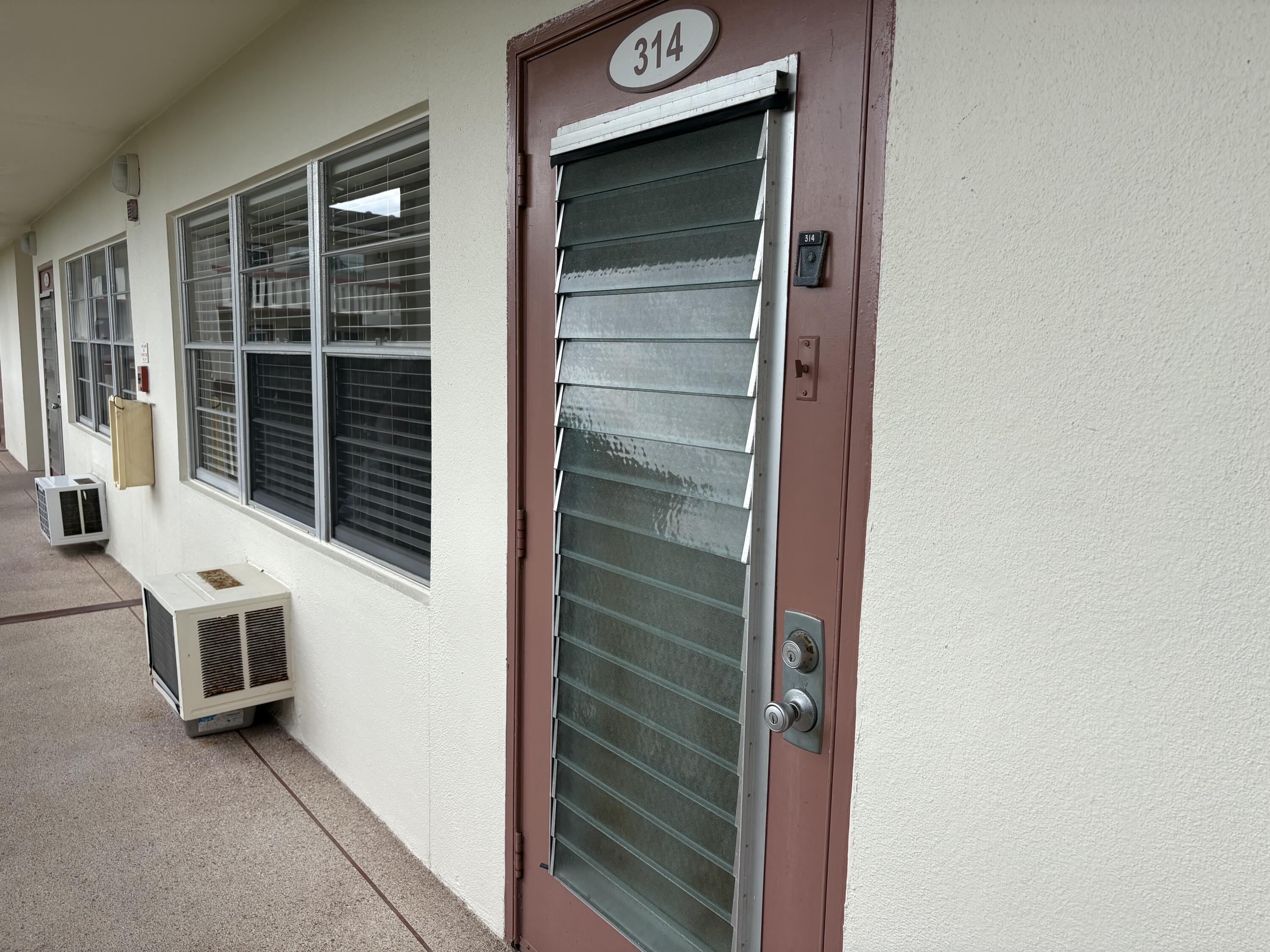 314 Preston H Boca Raton, FL 33434 - Photo 13 of 16 IMG_0694