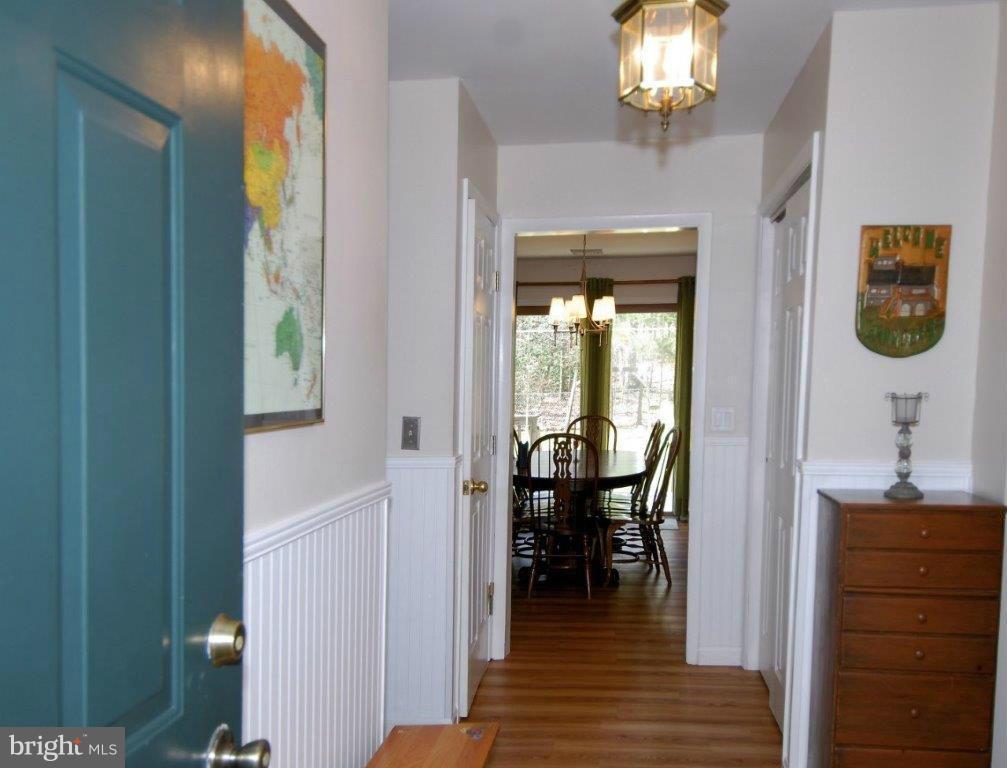 1007 Shady Beach Road Elkton, MD 21921 - Photo 7 of 30 Chair Rail and Wainscoting In Entryway