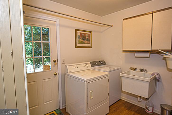 623 Douglas Road Salisbury, MD 21801 - Photo 27 of 64 Laundry and door to patio
