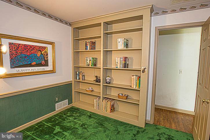 623 Douglas Road Salisbury, MD 21801 - Photo 38 of 64 Built in bookshelves