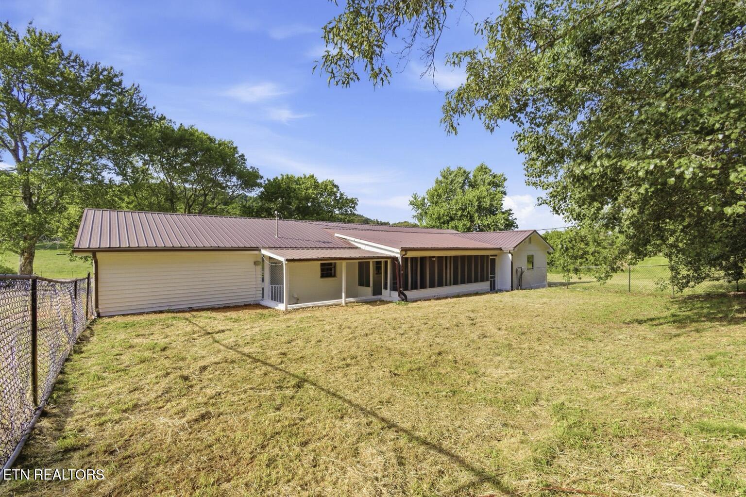 1024 Reagan Valley Road Tellico Plains, TN 37385 - Photo 39 of 42 wj26051538