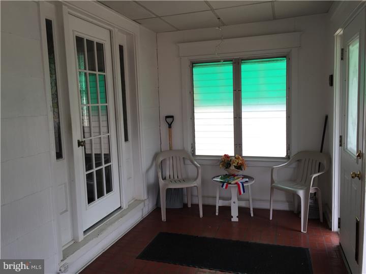 108 East Providence Road Yeadon, PA 19050 - Photo 4 of 15 Enclosed Porch