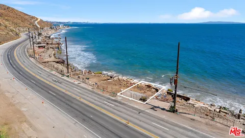 $1,450,000 | 19302 Pacific Coast Highway, Malibu, CA 90265