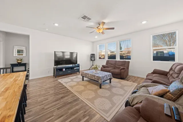 $550,000 | 1149 Oxbow Court, Plumas Lake, CA 95961