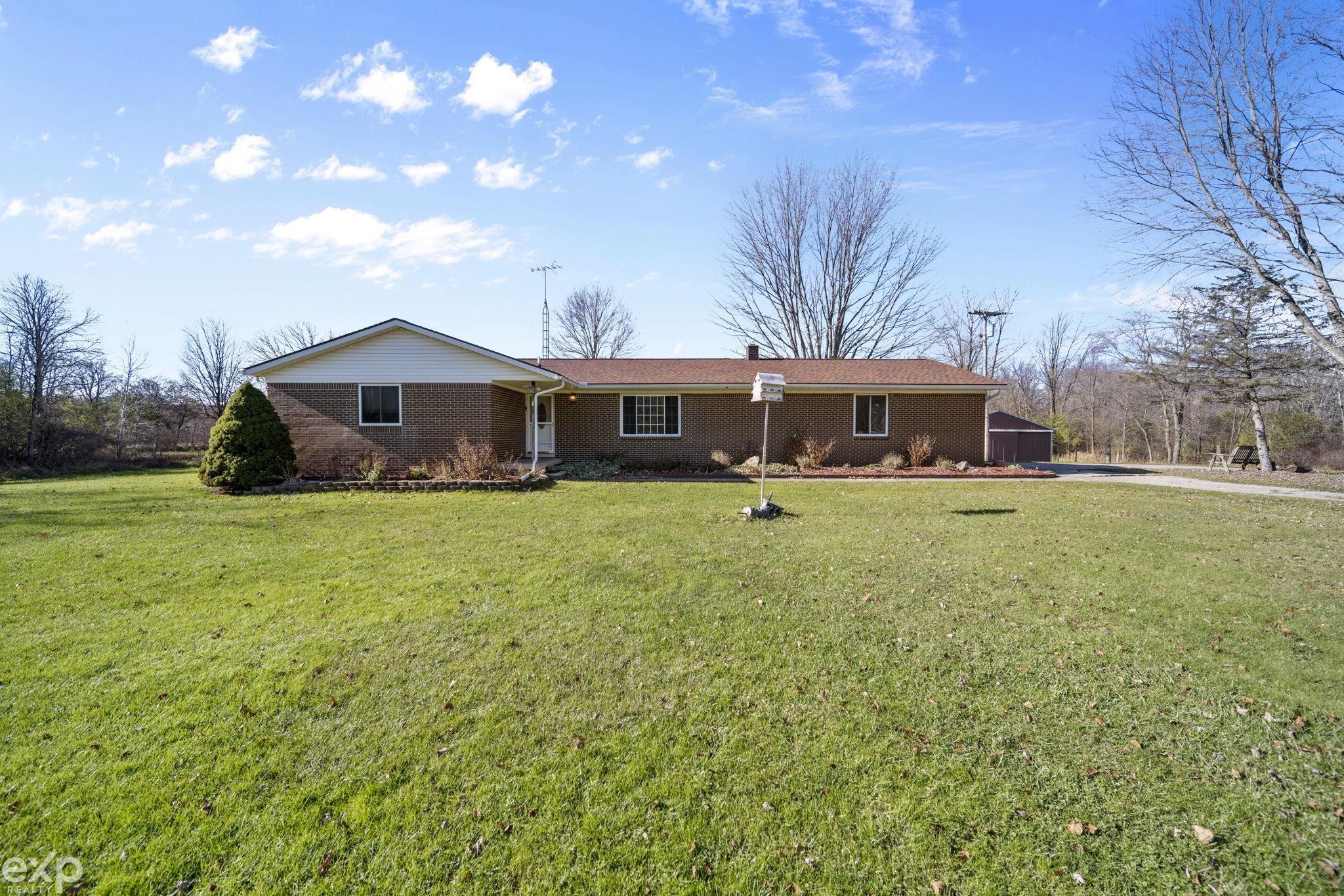 6401 Welch Road Yale, MI 48097 - Photo 1 of 44