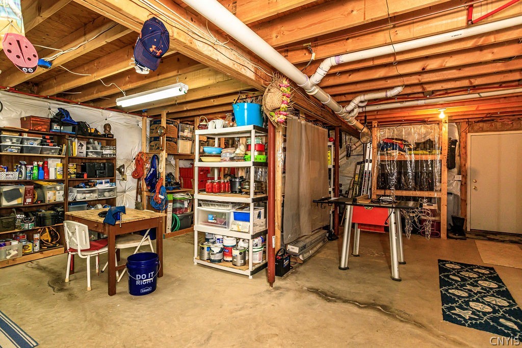 2439 Wilson Point Road Canastota, NY 13032 - Photo 39 of 47