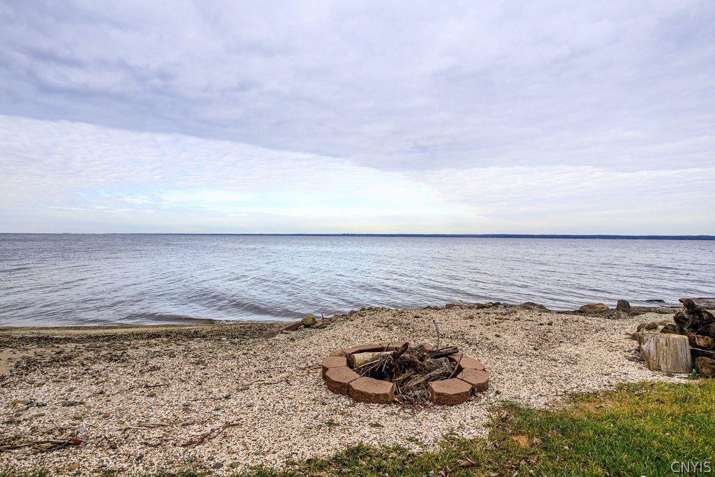2439 Wilson Point Road Canastota, NY 13032 - Photo 6 of 47