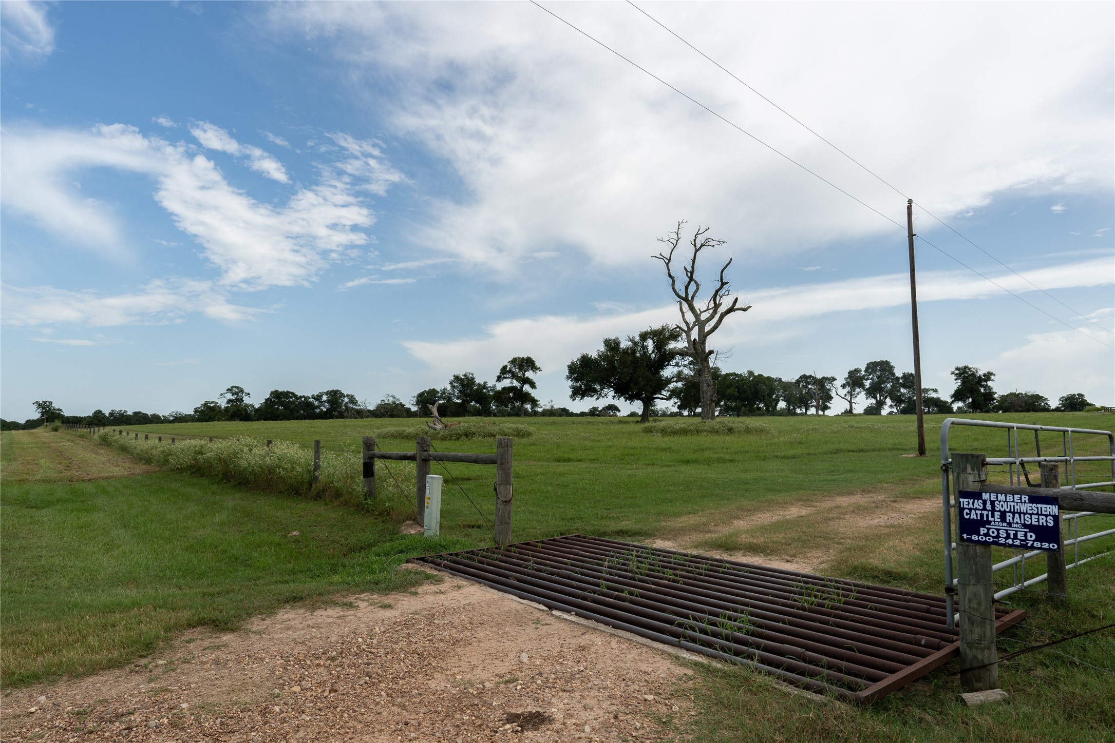 0 Aztec Lane Cat Spring, TX 78933 - Photo 5 of 24 Entrance