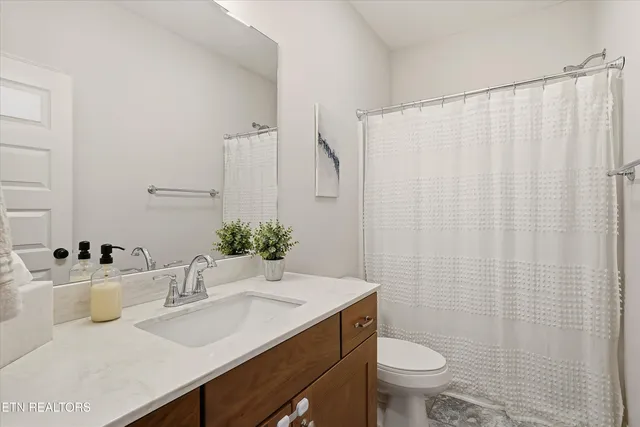 $565,000 | 7254 Willow Park Lane, Knoxville, TN 37931