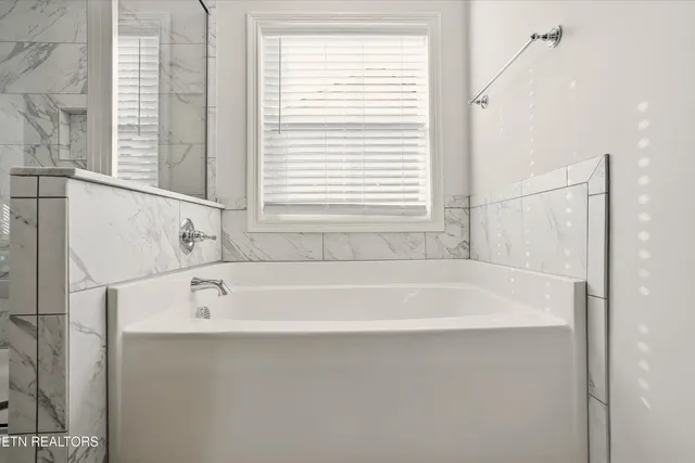 $565,000 | 7254 Willow Park Lane, Knoxville, TN 37931