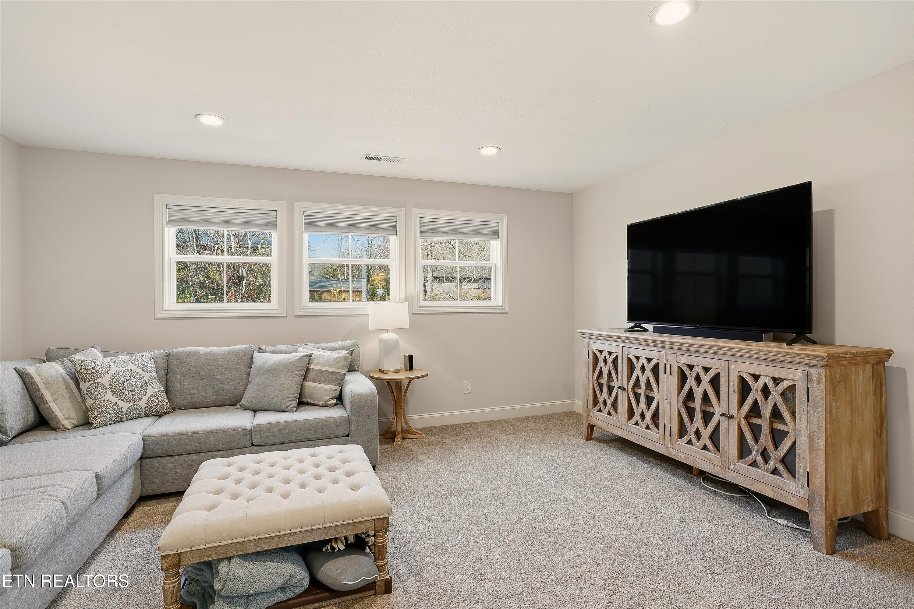 7254 Willow Park Lane Knoxville, TN 37931 - Photo 28 of 33 7254 Willow Park Lane