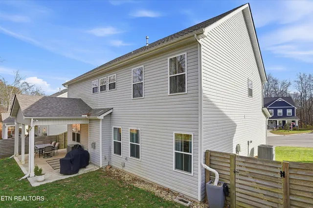 $565,000 | 7254 Willow Park Lane, Knoxville, TN 37931