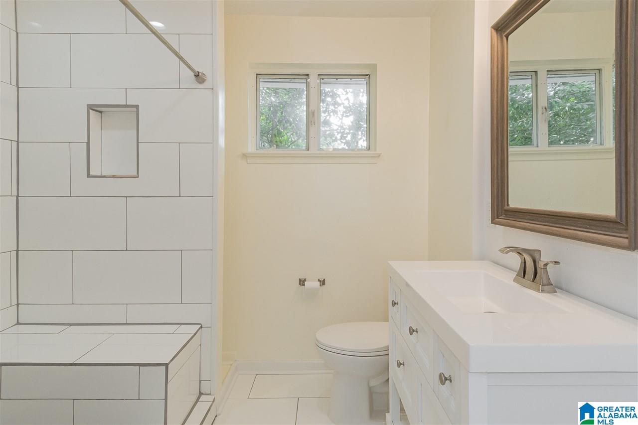 1320 Shades Crest Road Birmingham, AL 35226 - Photo 23 of 34