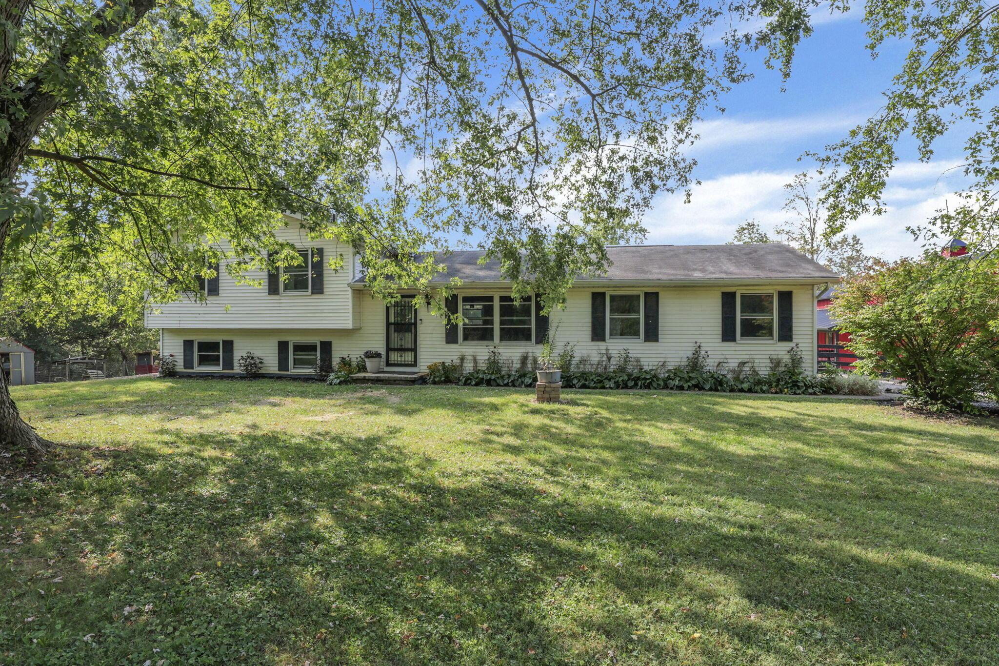 9240 Sycamore Road Mount Vernon, OH 43050 - Photo 1 of 49 57-web-or-mls-011A4015