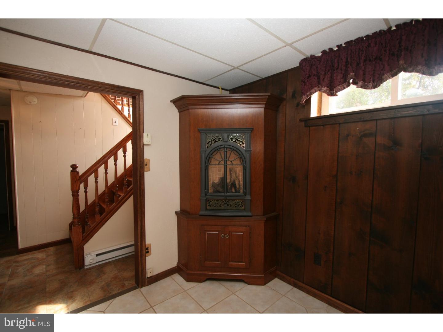 5500 Chelsea Road Aston, PA 19014 - Photo 15 of 25 Fireplace