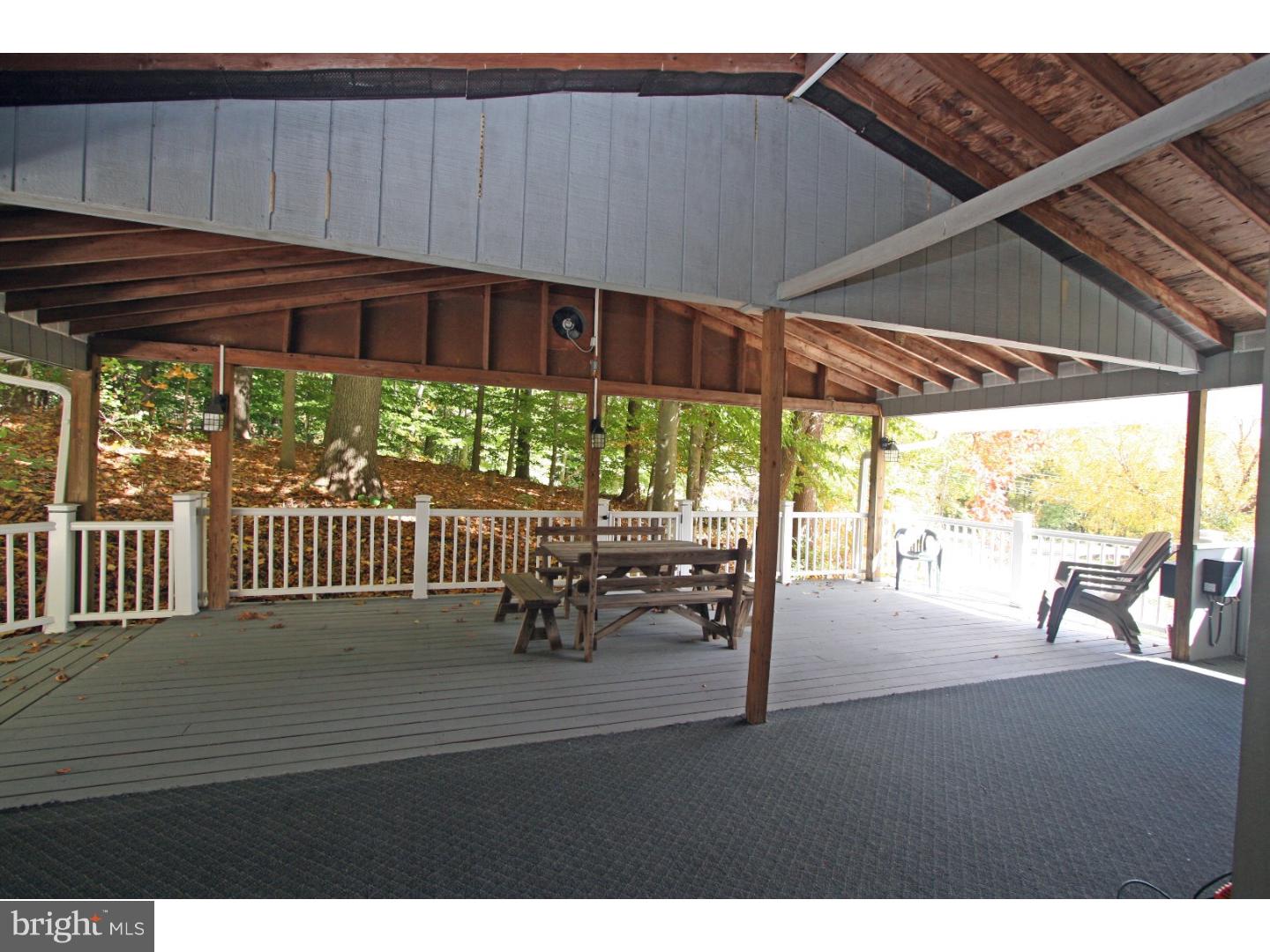 5500 Chelsea Road Aston, PA 19014 - Photo 23 of 25 Deck