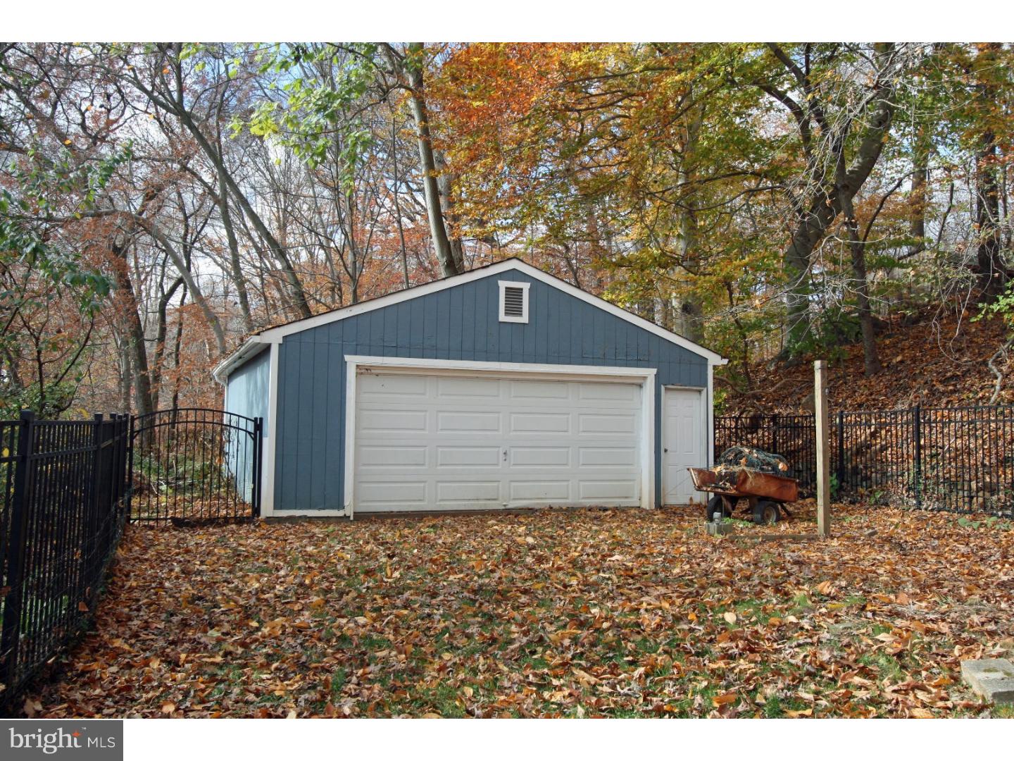 5500 Chelsea Road Aston, PA 19014 - Photo 25 of 25 Garage