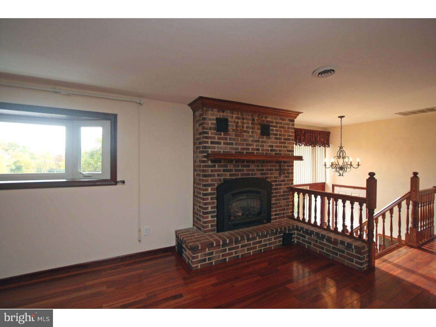 5500 Chelsea Road Aston, PA 19014 - Photo 4 of 25 Fireplace