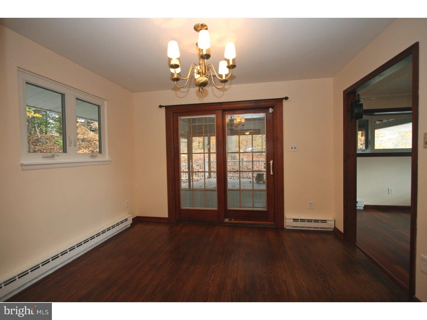 5500 Chelsea Road Aston, PA 19014 - Photo 5 of 25 Dining Room