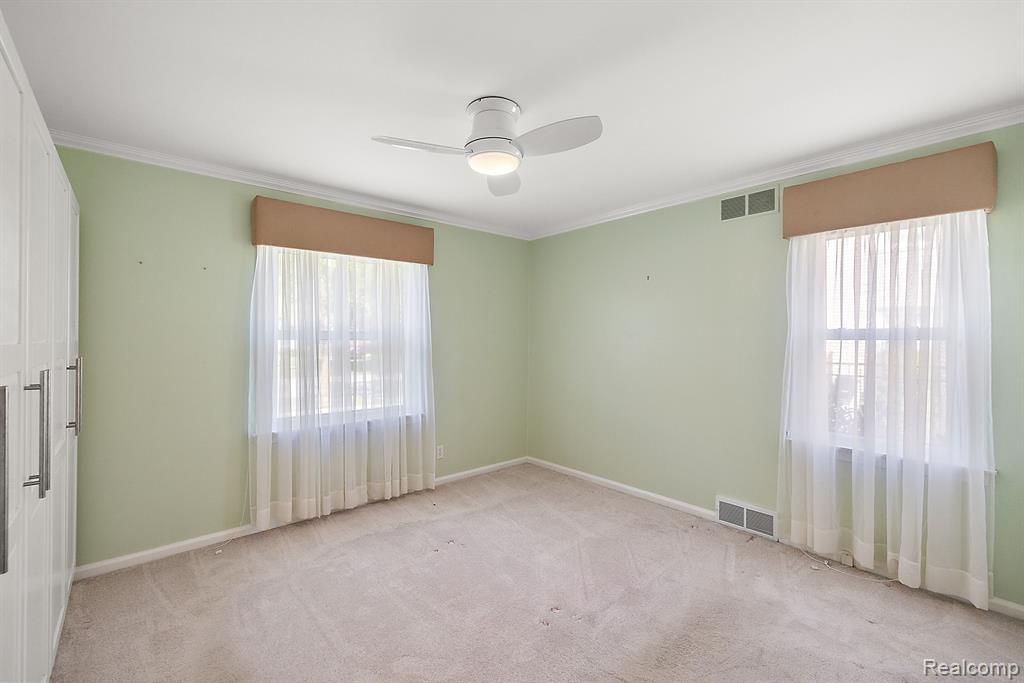 2546 Dorchester Road Birmingham, MI 48009 - Photo 10 of 52 Gallery Image 10