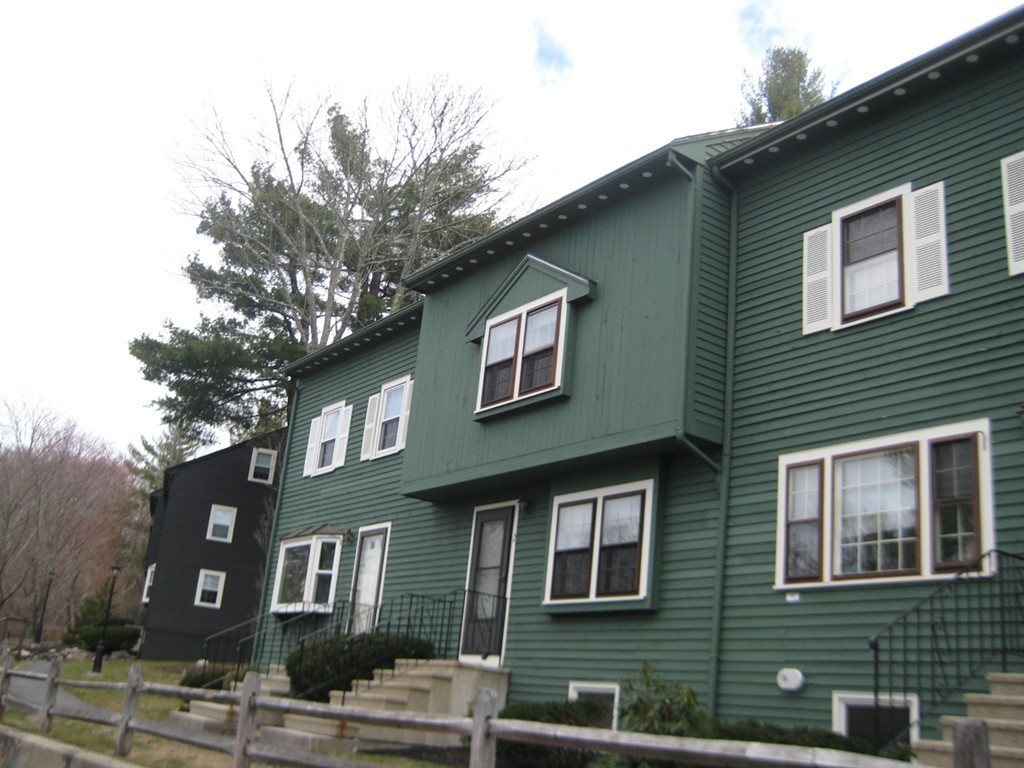 10 Apple Ridge Road, Unit 2 Maynard, MA 01754 - Photo 1 of 20 Gallery Image 1