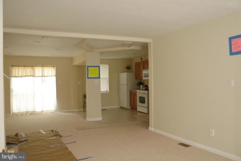 4022 Edgewood Road Baltimore, MD 21215 - Photo 14 of 30 Living Room/Dining Room