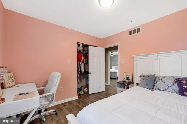 $525,000 | 121 Marlborough Avenue, Mount Ephraim, NJ 08059