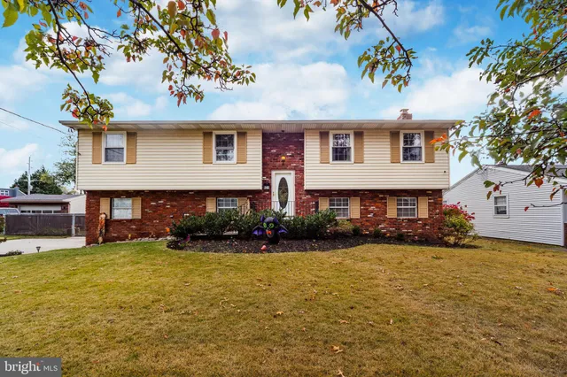 $525,000 | 121 Marlborough Avenue, Mount Ephraim, NJ 08059