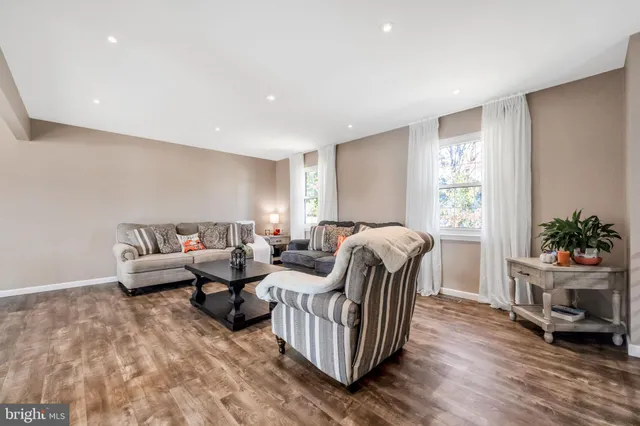 $525,000 | 121 Marlborough Avenue, Mount Ephraim, NJ 08059