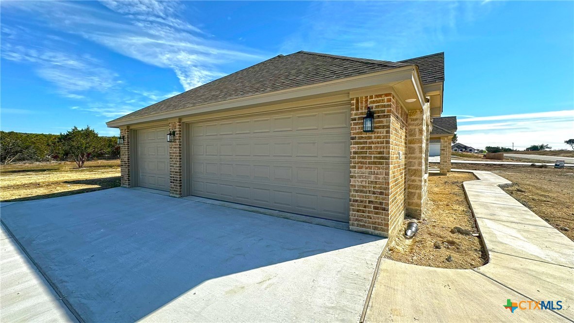 4219 Cool Basin Road Kempner, TX 76539 - Photo 2 of 33