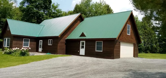 $750,000 | 195 Beacon Hill Road, Morristown, VT 05661