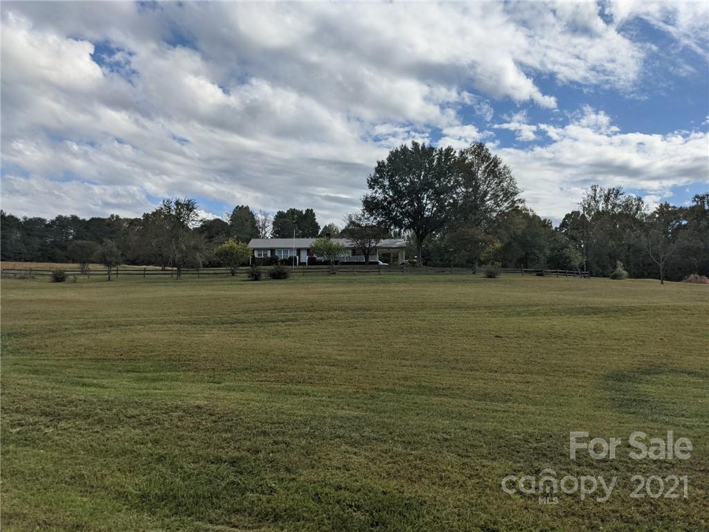2079 Withers Road Maiden, NC 28650 - Photo 16 of 27 Gallery Image 16