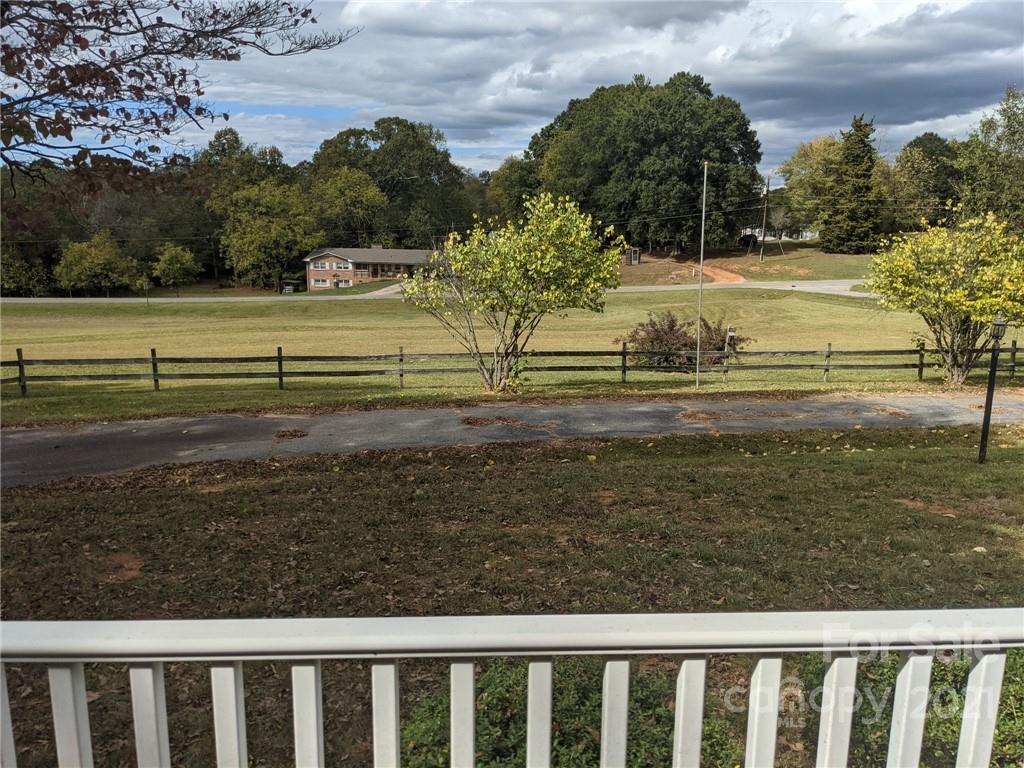 2079 Withers Road Maiden, NC 28650 - Photo 10 of 27 Gallery Image 10