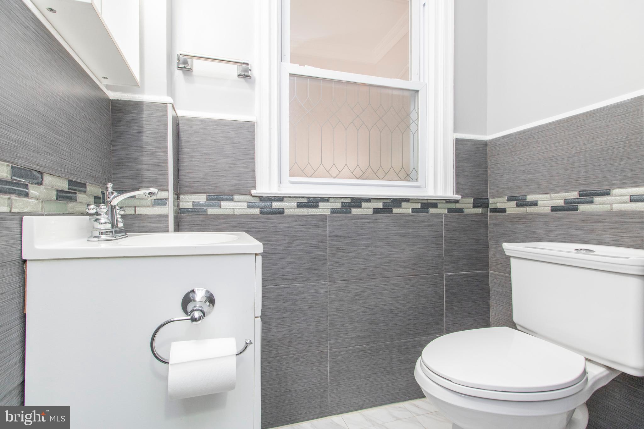 1139 Ashbourne Road Cheltenham, PA 19012 - Photo 22 of 58 Powder room