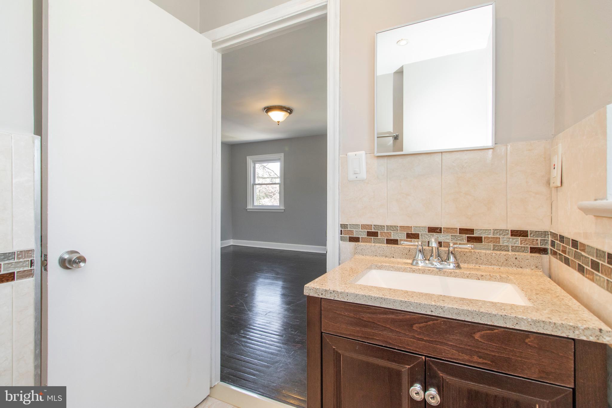 1139 Ashbourne Road Cheltenham, PA 19012 - Photo 27 of 58 Main Bedroom Bathroom