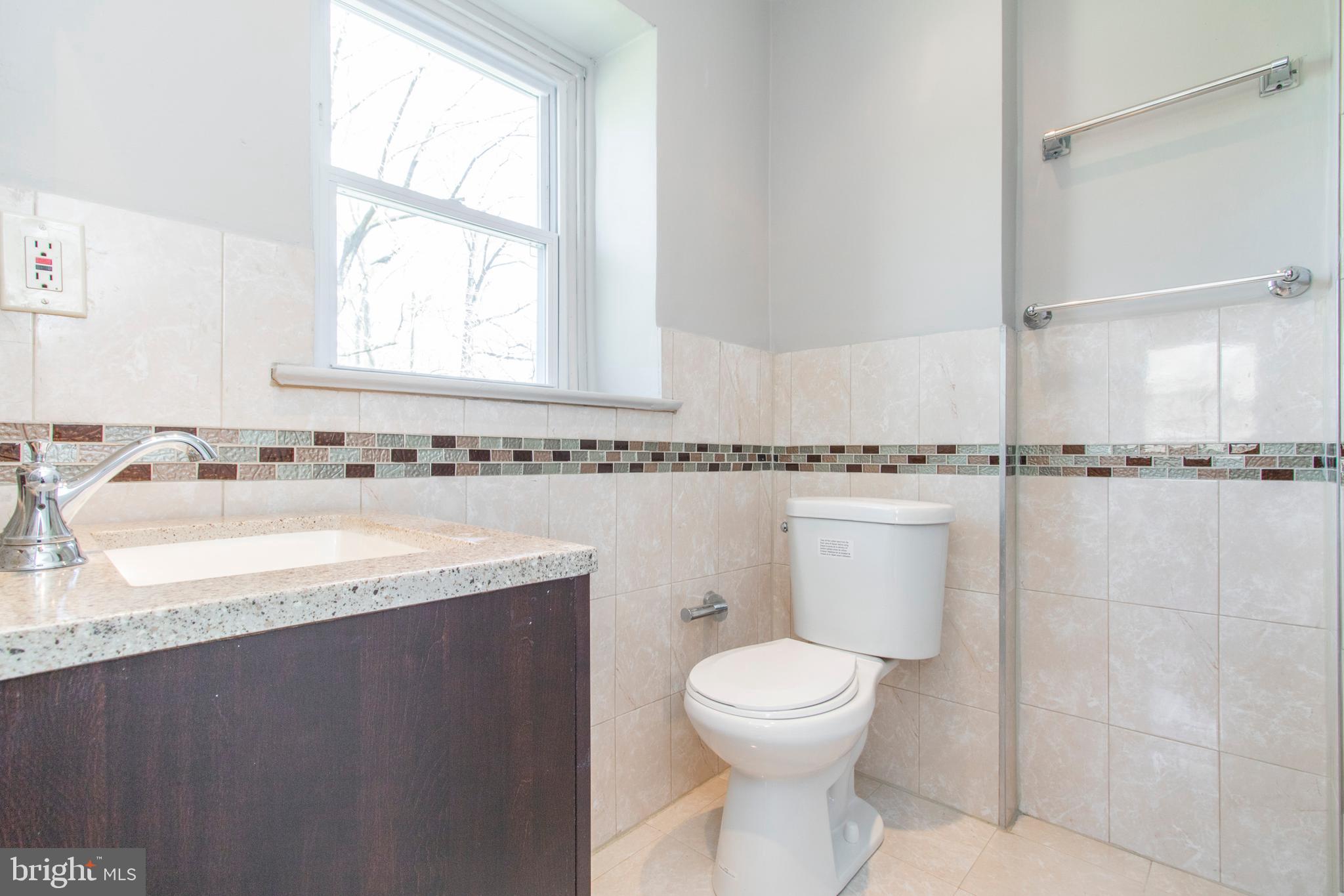 1139 Ashbourne Road Cheltenham, PA 19012 - Photo 28 of 58 Main Bedroom Bathroom