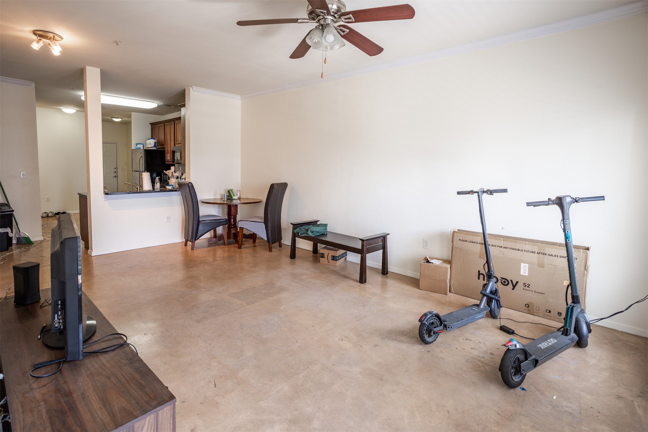 910 West 25th Street, Unit 403 Austin, TX 78705 - Photo 10 of 14